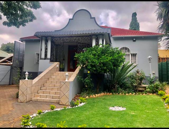 3 BEDROOM PROPERTY TO RENT IN KENSINGTON